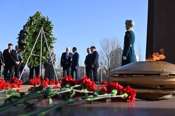 Мэрия Бишкека выражает благодарность за содействие в укреплении международного взаимодействия и поддержание традиций уважения к исторической памяти - Sputnik Кыргызстан