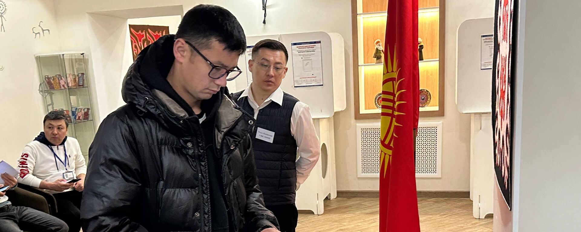 Выборы депутатов Жогорку Кенеша в Мокве - Sputnik Кыргызстан, 1920, 30.11.2025