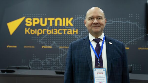 Депутат Государственной думы РФ Олег Леонов  - Sputnik Кыргызстан