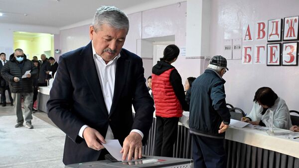 Выборы депутатов Жогорку Кенеша в Бишкеке - Sputnik Кыргызстан