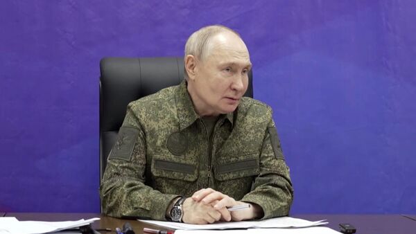 Россия президенти Владимир Путин  - Sputnik Кыргызстан