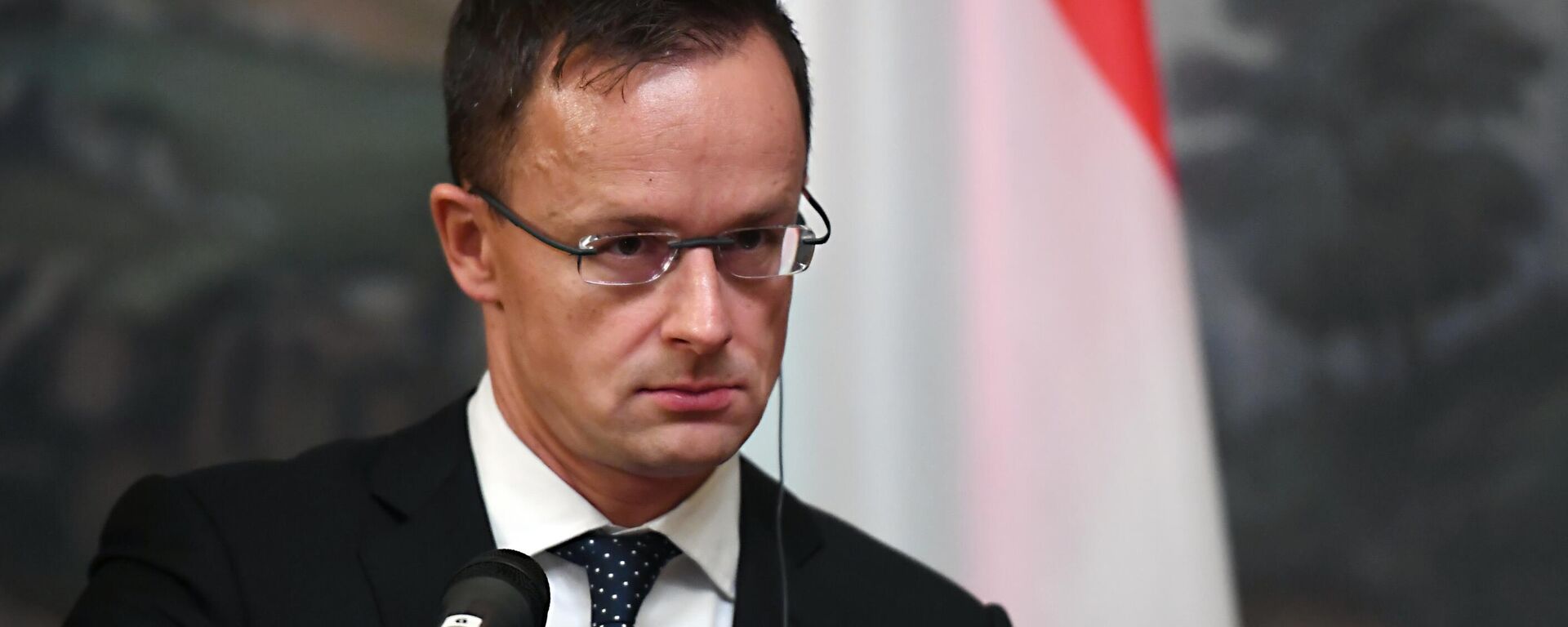 Венгриянын тышкы иштер жана соода министри Петер Сийярто. Архив - Sputnik Кыргызстан, 1920, 02.12.2025