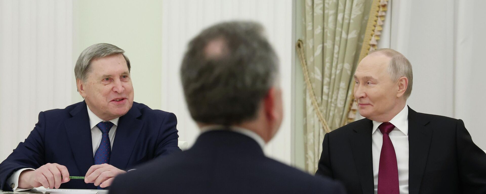Президент Владимир Путин встретился со спецпосланником Стивеном Уиткоффом - Sputnik Кыргызстан, 1920, 03.12.2025
