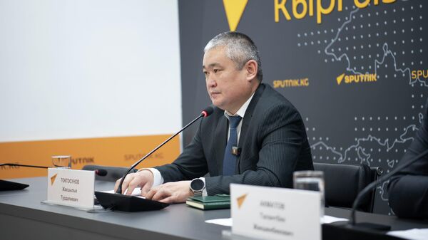 Заместитель директора Госагентства по земельным ресурсам, кадастру, геодезии и картографии Жакшылык Токтосунов - Sputnik Кыргызстан