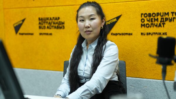 Төлөмүш Океев атындагы Кыргызфильм улуттук киностудиясынын директорунун орун басары Аида Үсөнова - Sputnik Кыргызстан