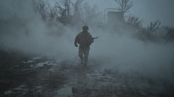 Боевая работа РСЗО Град группировки войск Центр на Красноармейском направлении СВО - Sputnik Кыргызстан