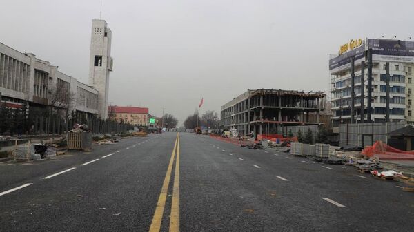Председатель ГКНБ ознакомился с ходом строительных работ в центральной части Бишкека - Sputnik Кыргызстан