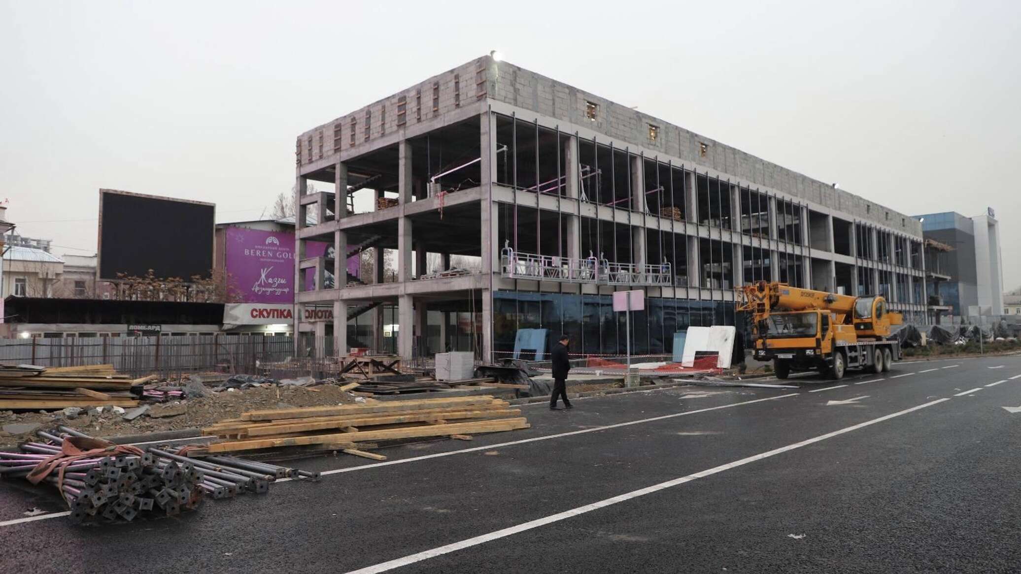 Строительство здания Old Bishkek приостановят