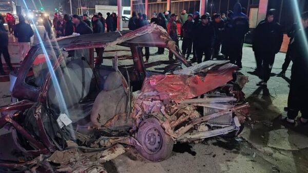 Кадамжайда үрөй учурган жол кырсыгы болуп бир бүлөдөн үч киши каза тапты - Sputnik Кыргызстан