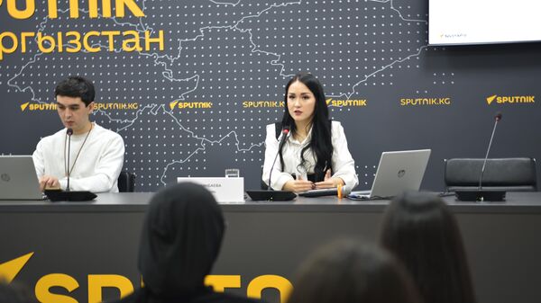 В Бишкеке прошел мастер-класс об алгоритмах работы в соцсетях — видео - Sputnik Кыргызстан