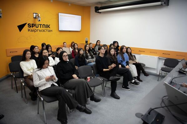 Мероприятие провели в пресс-центре Sputnik Кыргызстан - Sputnik Кыргызстан