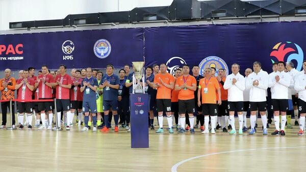 Традиционный дружеский футбольный турнир Мурас стартовал в Бишкеке - Sputnik Кыргызстан