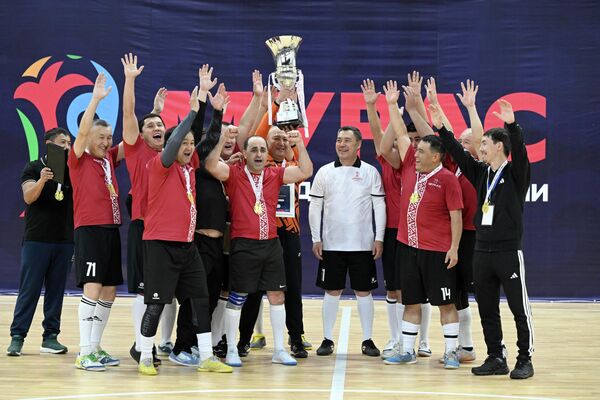  Ар бир команда жеңиш үчүн  жан үрөп ойноду - Sputnik Кыргызстан