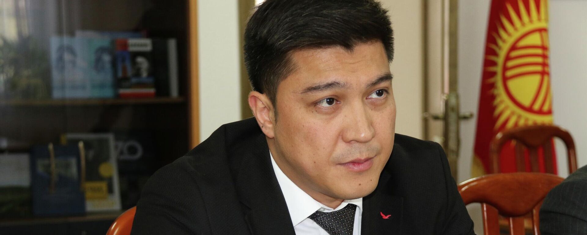 Илим, жогорку билим берүү жана инновациялар министринин мурдагы башчысы Бактияр Орозов  - Sputnik Кыргызстан, 1920, 15.12.2025