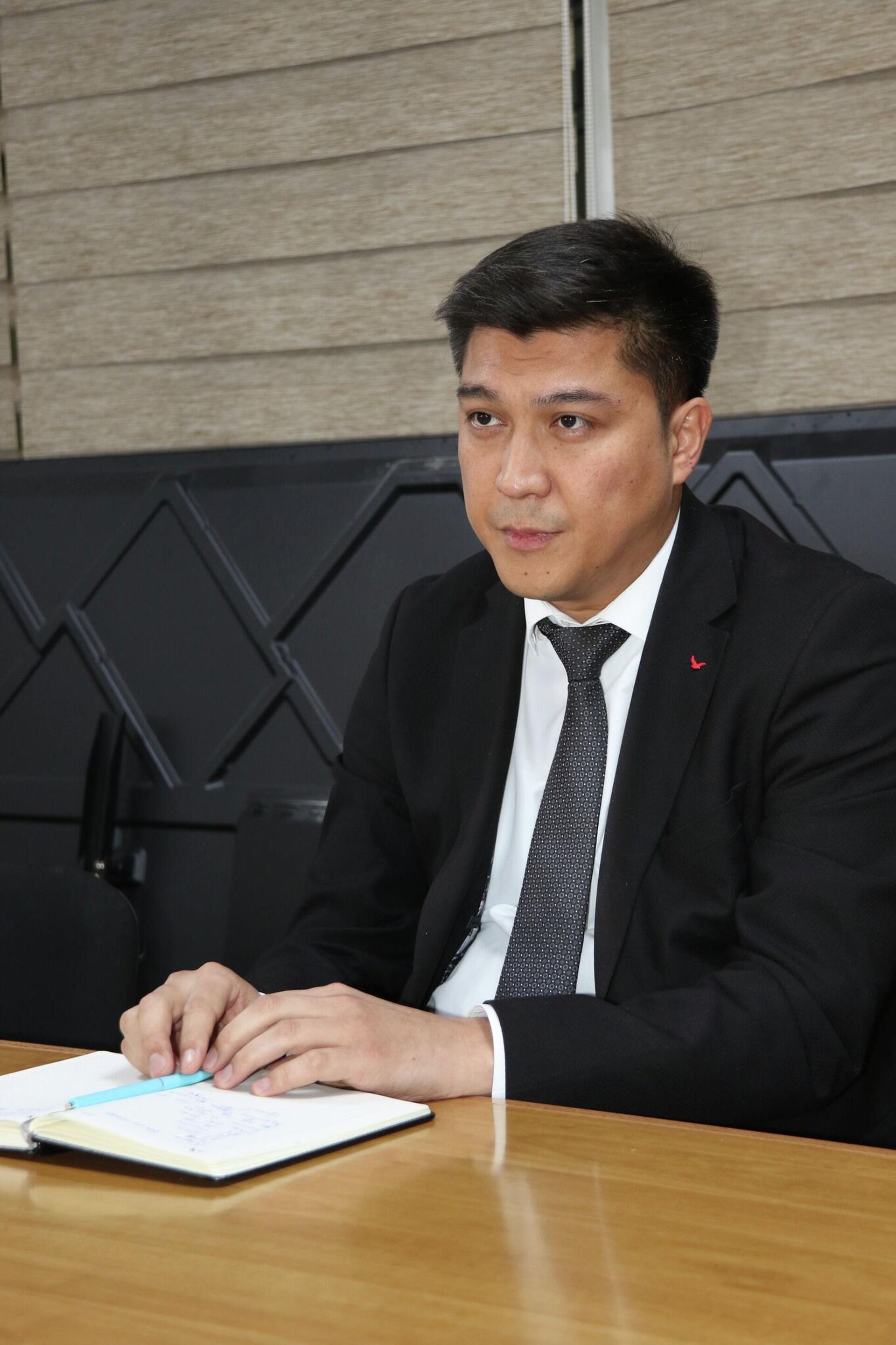 Экс-министр науки и высшего образования Бактияр Орозов - Sputnik Кыргызстан, 1920, 23.12.2025