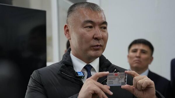 Транспортту каттоо күбөлүгү жаңырып, онлайн-каттоо кызматы ишке кирди - Sputnik Кыргызстан