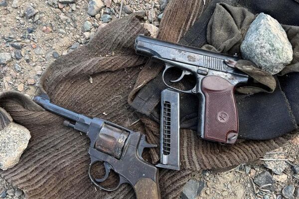 Найдены пистолет Макарова и револьвер, с которых преднамеренно стерли специальные номерные знаки - Sputnik Кыргызстан
