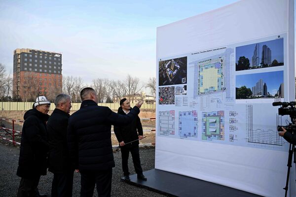 Церемониях закладки капсулы под строительство ряда жилых комплексов в Бишкеке - Sputnik Кыргызстан