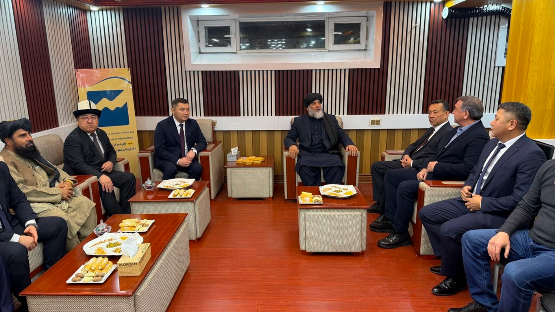  Открытие Торгового дома Кыргызстана в Кабуле - Sputnik Кыргызстан, 1920, 17.12.2025