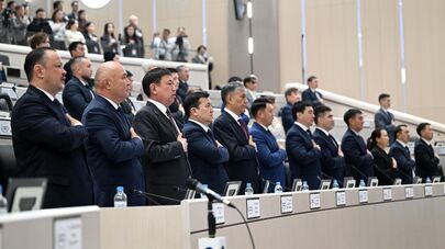 Торжественное открытие первого заседания депутатов VIII созыва Жогорку Кенеша