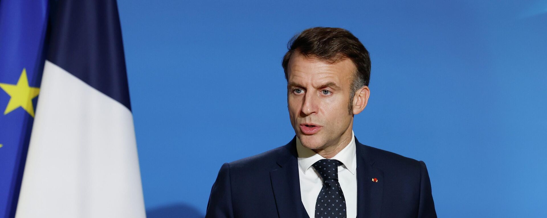 Президент Франции Эммануэль Макрон - Sputnik Кыргызстан, 1920, 19.12.2025