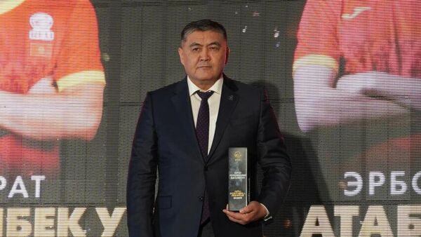 УКМКнын төрагасы, Кыргыз футбол биримдигинин президенти Камчыбек Ташиев - Sputnik Кыргызстан