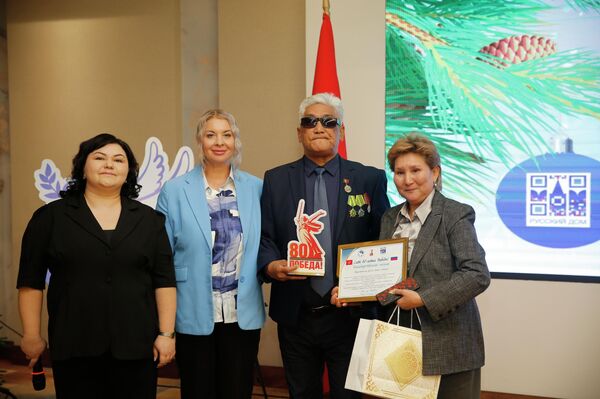 Итоговый слет 80-летия, организованный Волонтером Победы в Бишкеке - Sputnik Кыргызстан