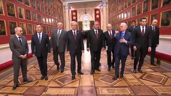 В Санкт-Петербурге проходит неформальный саммит СНГ — прямой эфир - Sputnik Кыргызстан