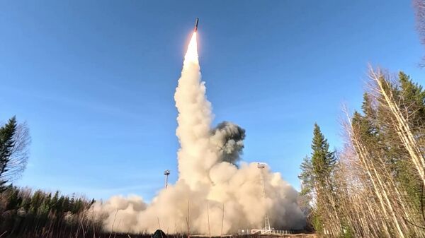 Ярс континенттер аралык баллистикалык ракетасынын учурулушу. Архив - Sputnik Кыргызстан