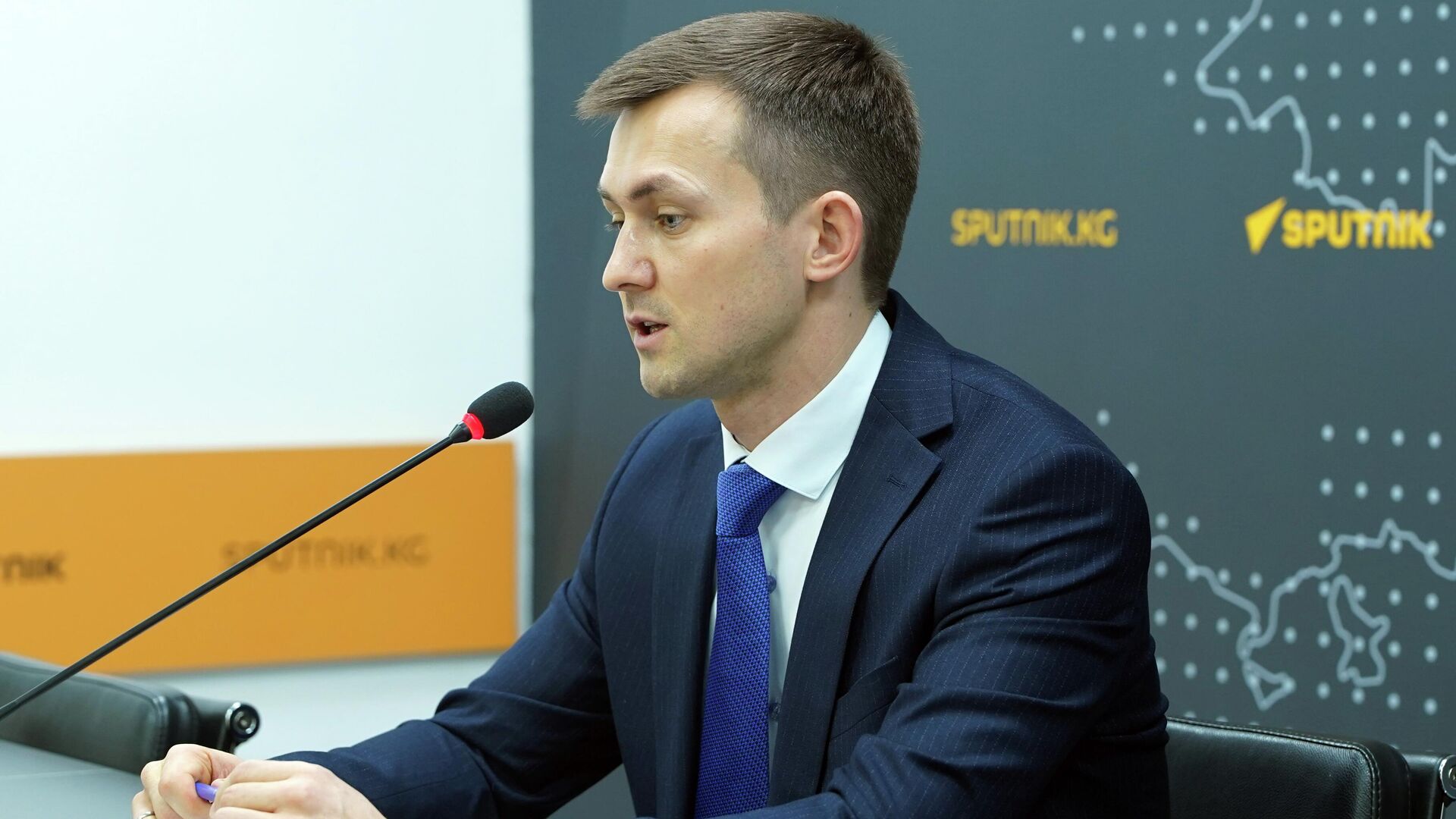 Торговый представитель РФ Айнур Саманов - Sputnik Кыргызстан, 1920, 25.12.2025