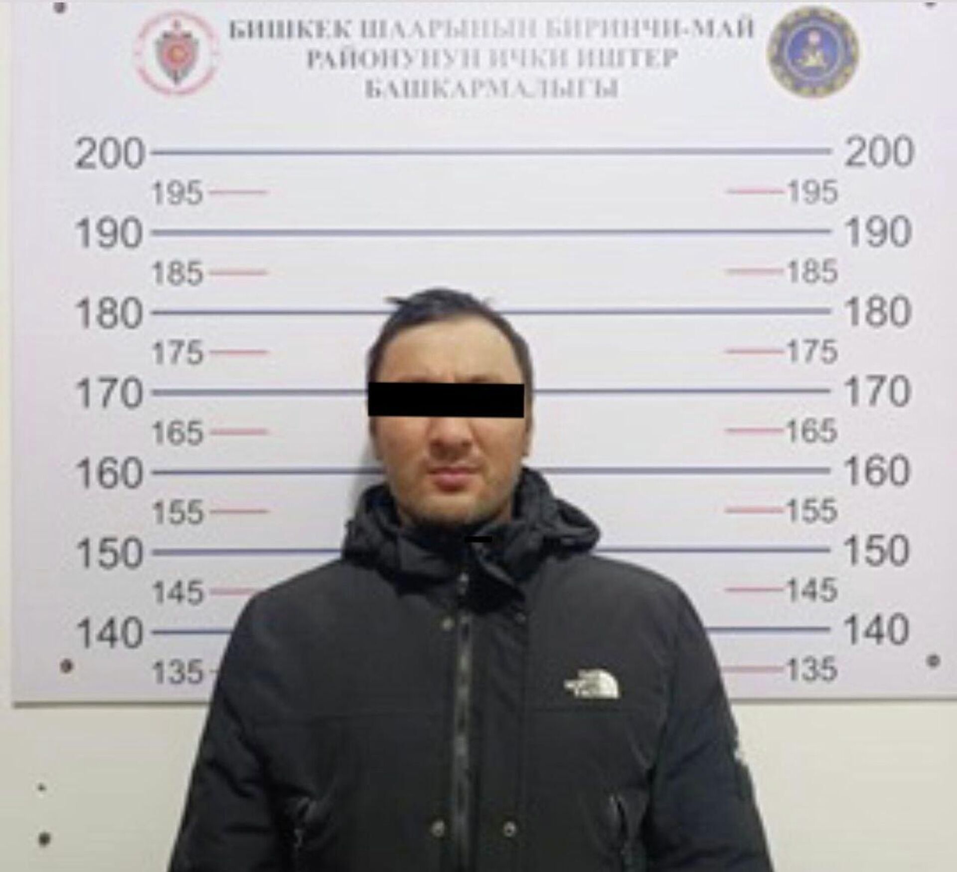 Задержание подозреваемого в мошенничестве на сумму в 6 миллионов сомов в Бишкеке - Sputnik Кыргызстан, 1920, 25.12.2025