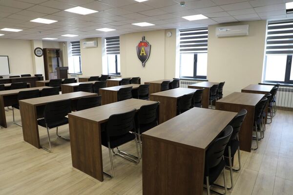 &quot;Вы настоящие герои, которые всегда готовы встать на защиту граждан и интересов государства - Sputnik Кыргызстан