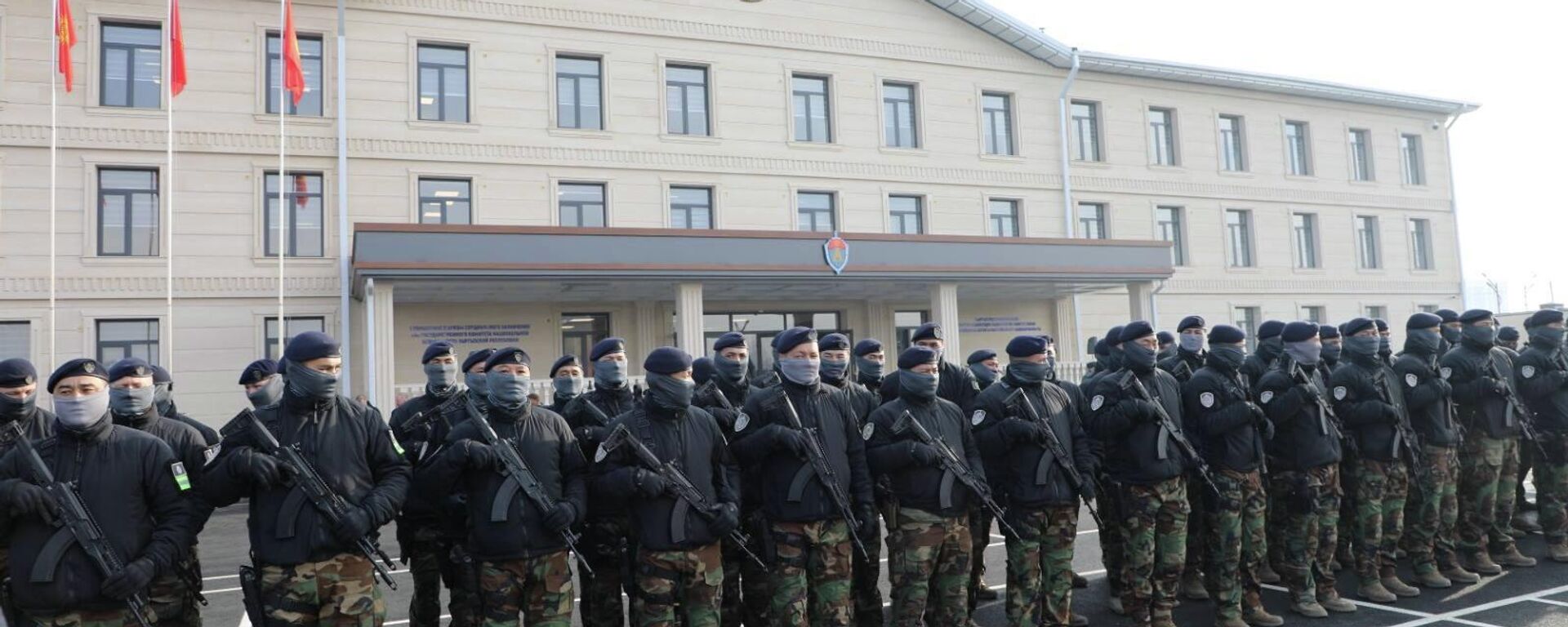 Глава ГКНБ открыл новое здание спецподразделения Альфа - Sputnik Кыргызстан, 1920, 25.12.2025