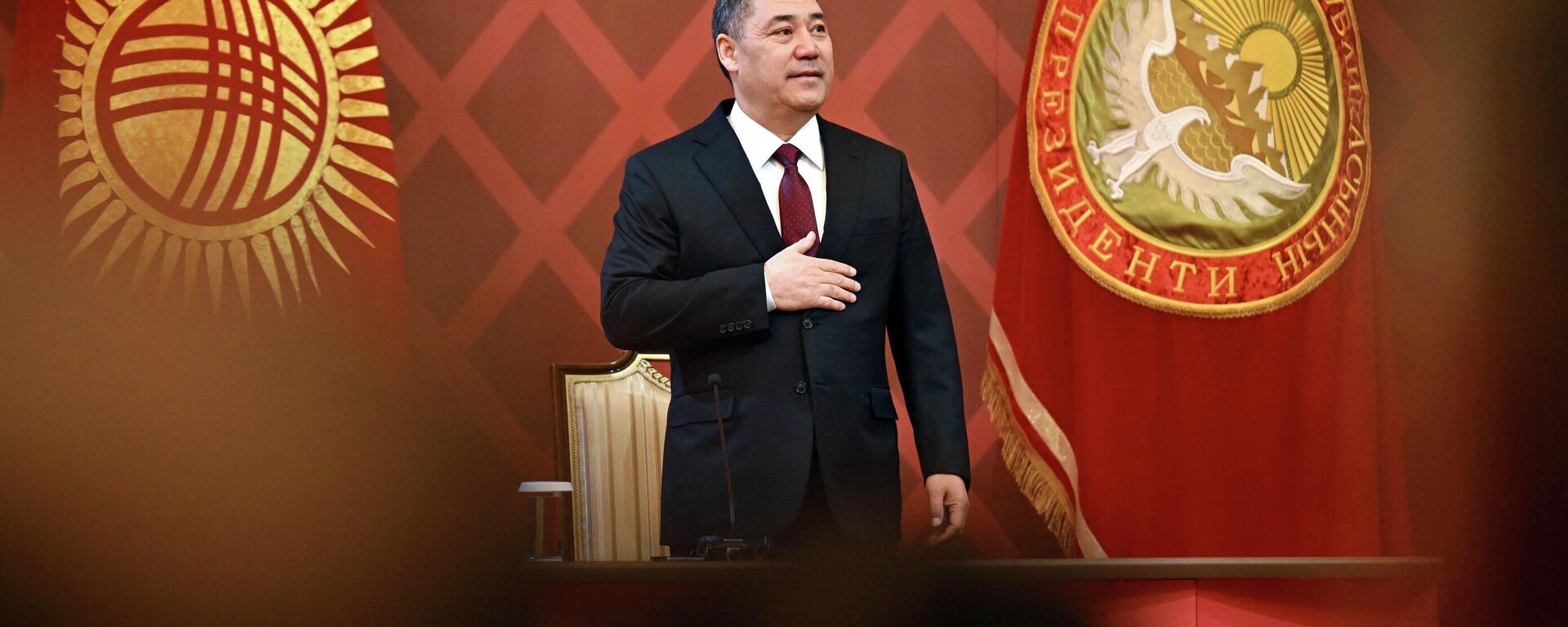 Президент Садыр Жапаров Элдик курултайда  - Sputnik Кыргызстан, 1920, 26.12.2025