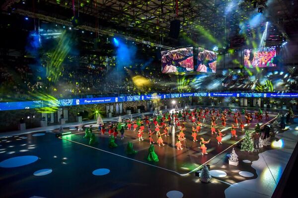 В праздничном мероприятии приняла участие уполномоченный по правам ребенка КР Асель Чынбаева - Sputnik Кыргызстан