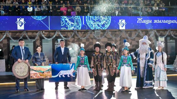 Новогодняя елка мэра для маленьких бишкекчан - Sputnik Кыргызстан