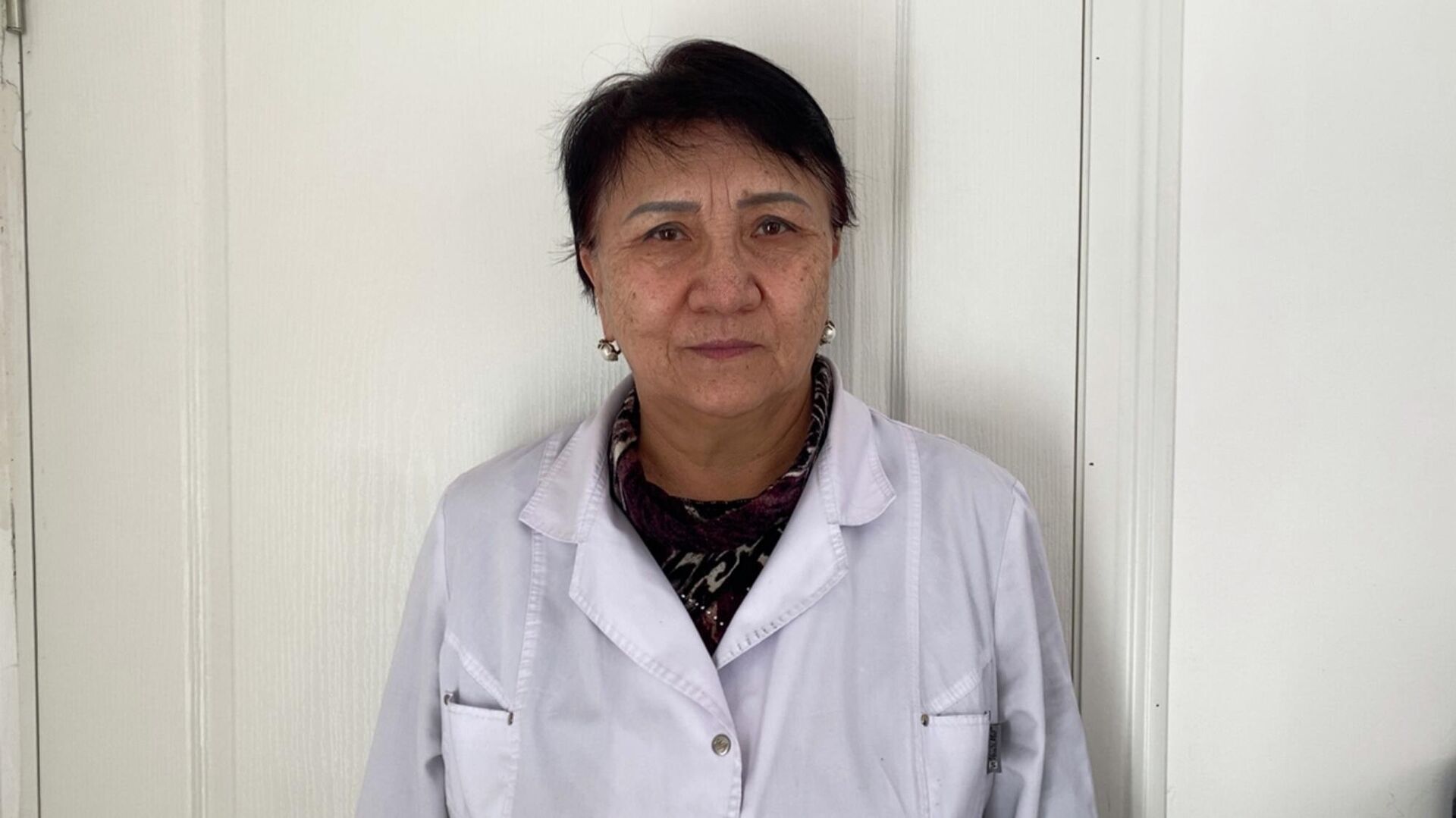 Врач-инфекционист Дамирахан Чыныева  - Sputnik Кыргызстан, 1920, 29.12.2025