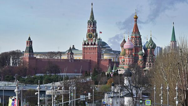 Вид на Кремль с Устьинского моста в Москве. Архивное фото - Sputnik Кыргызстан