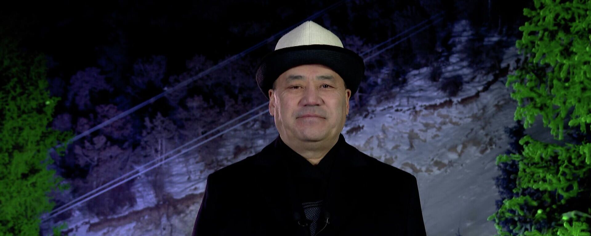 Жакшылык жанашып, оомат оошуп келет. Садыр Жапаровдун жаңы жылдык куттуктоосу Жакшылык жанашып, оомат оошуп келет. Садыр Жапаровдун жаңы жылдык куттуктоосу - Sputnik Кыргызстан, 1920, 31.12.2025