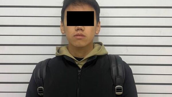 Кылмышка шектүүлөрдүн бири катары кармалган улан  - Sputnik Кыргызстан