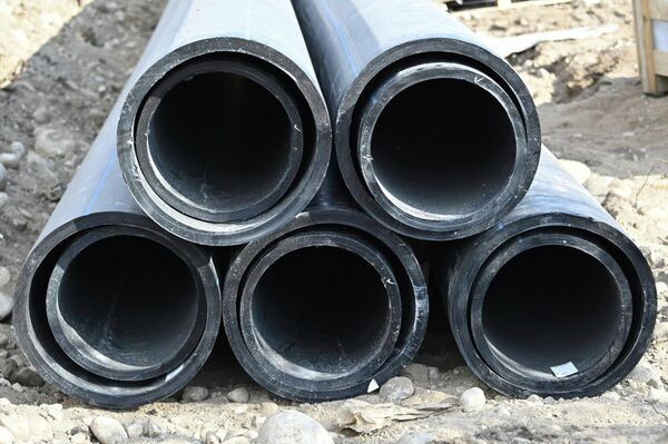 Минстрой показал, как в Чолпон-Ате строят новую систему канализации и очистные сооружения - Sputnik Кыргызстан