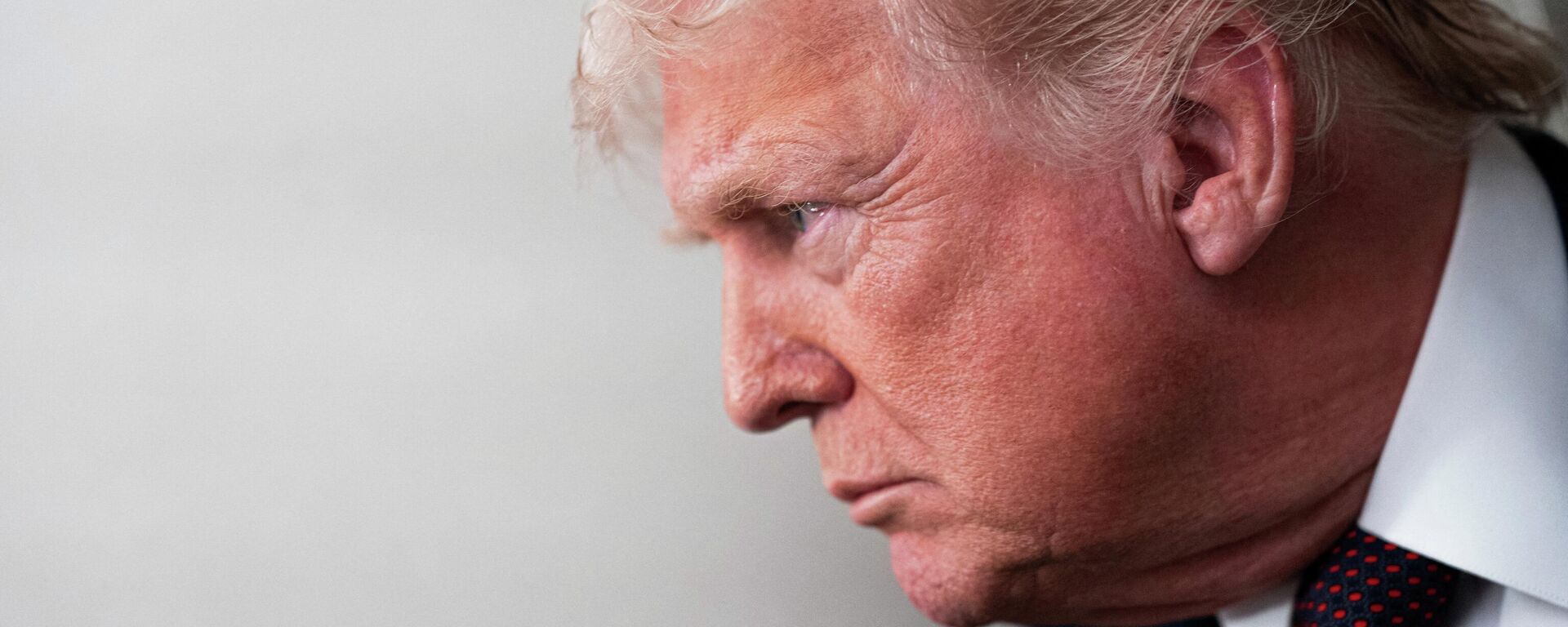 Президент США Дональд Трамп - Sputnik Кыргызстан, 1920, 09.04.2026