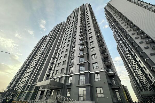 Комплекс включает детский сад, школу, парковочные зоны и полностью обеспечен необходимой инфраструктурой - Sputnik Кыргызстан