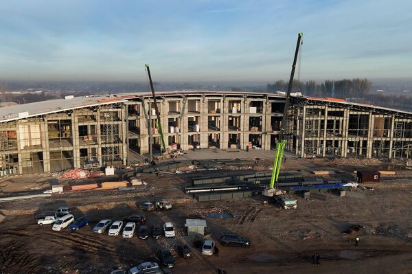  Бишкектин четинде курулуп жаткан жаңы автобекет - Sputnik Кыргызстан