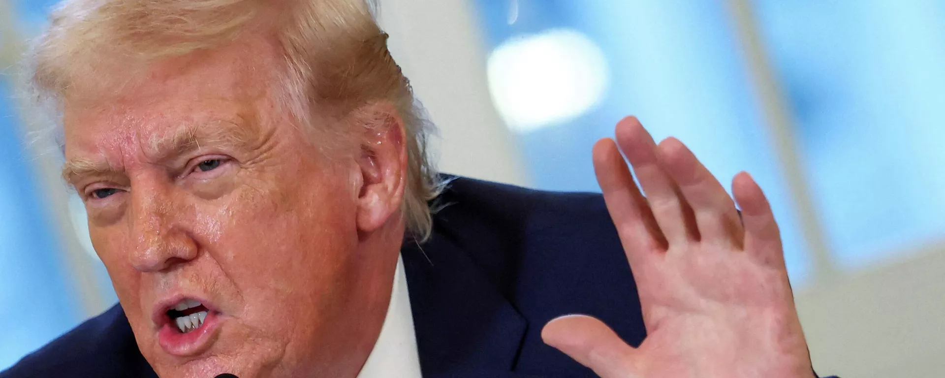 АКШ президенти Дональд Трамп - Sputnik Кыргызстан, 1920, 02.03.2026