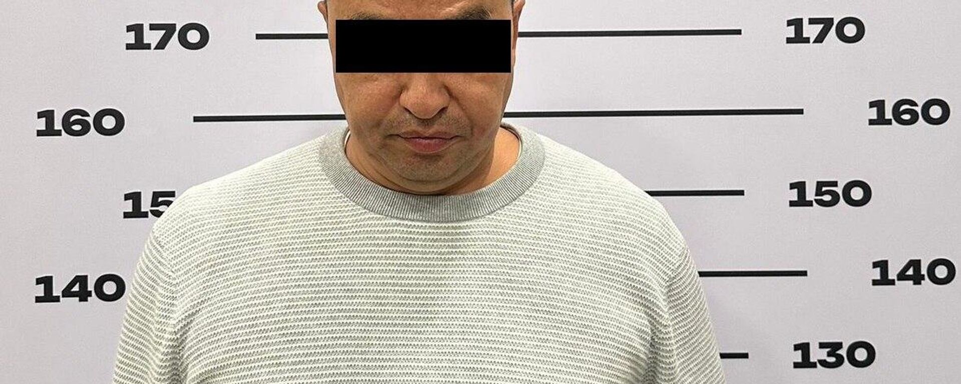 Задержание крупного ростовщика и владельца сети ломбардов в Бишкеке - Sputnik Кыргызстан, 1920, 16.01.2026