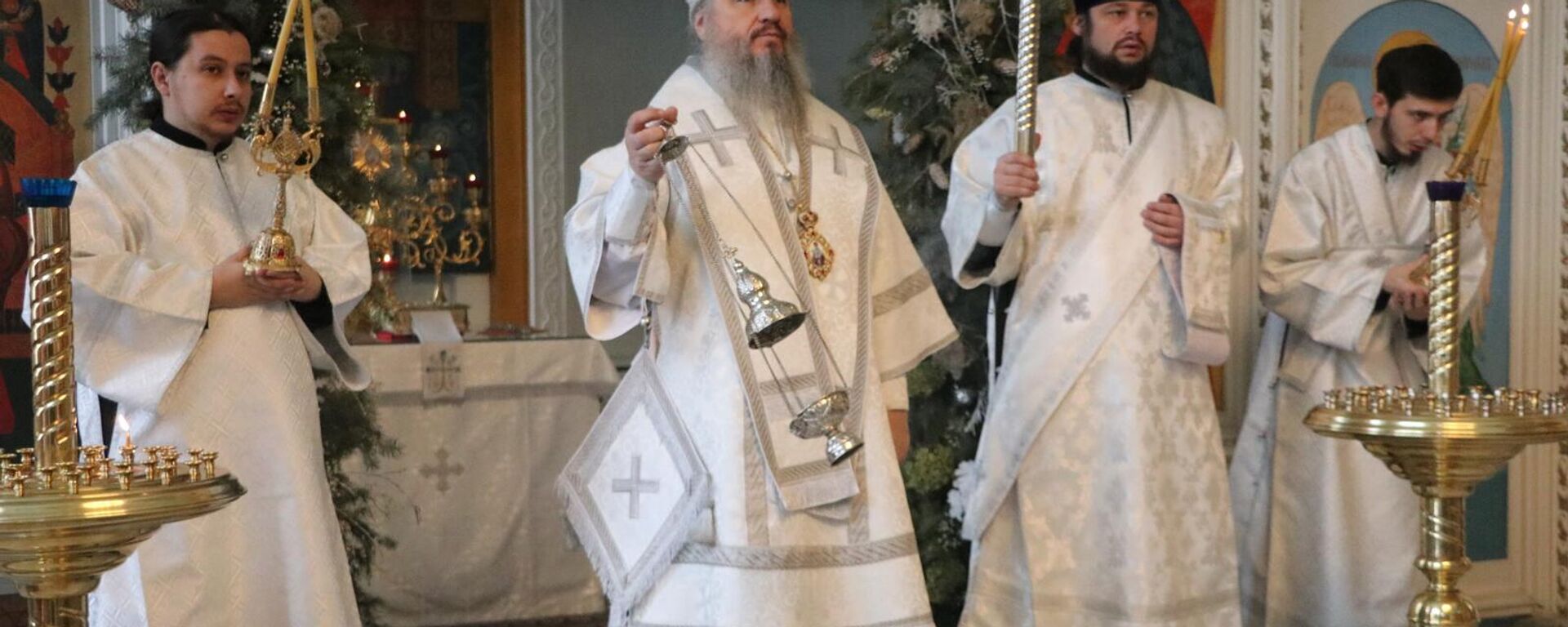 Бишкекте курчоодогу Ленинградды коргоп курман болгон жоокерлер жана шаар тургундары эскерилди - Sputnik Кыргызстан, 1920, 17.01.2026