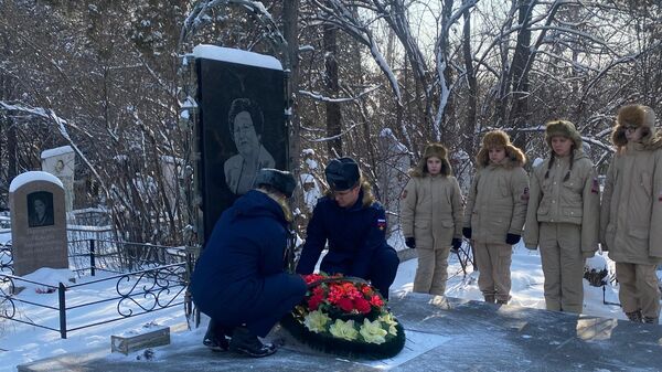 В Бишкеке почтили память участницы обороны Ленинграда Анны Кутановой - Sputnik Кыргызстан