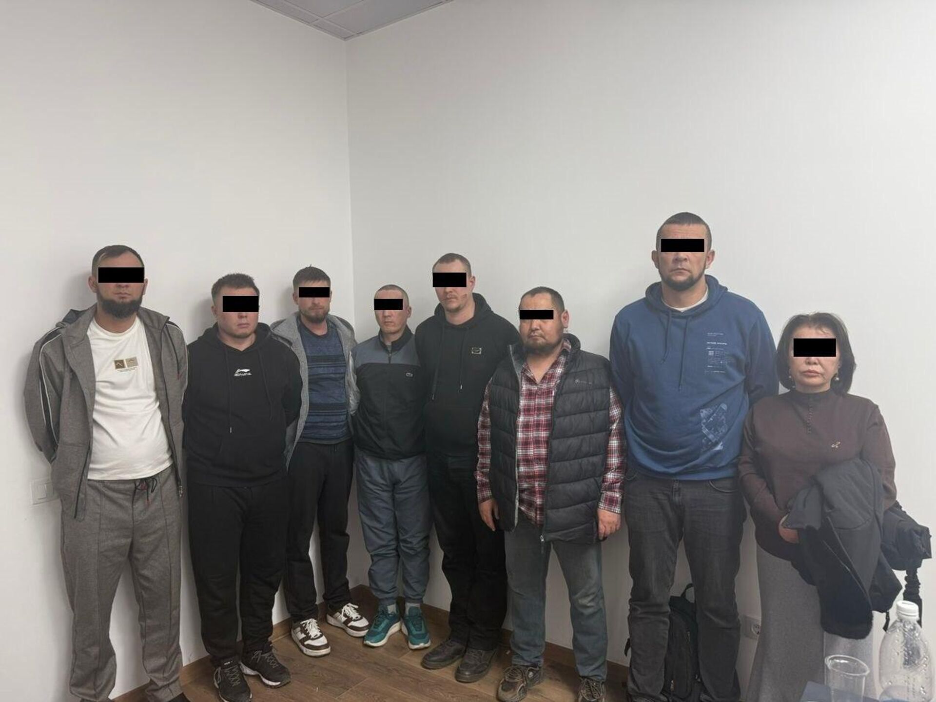 Факты пыток в реабилитационном центре Путь в жизнь в Бишкеке - Sputnik Кыргызстан, 1920, 19.01.2026