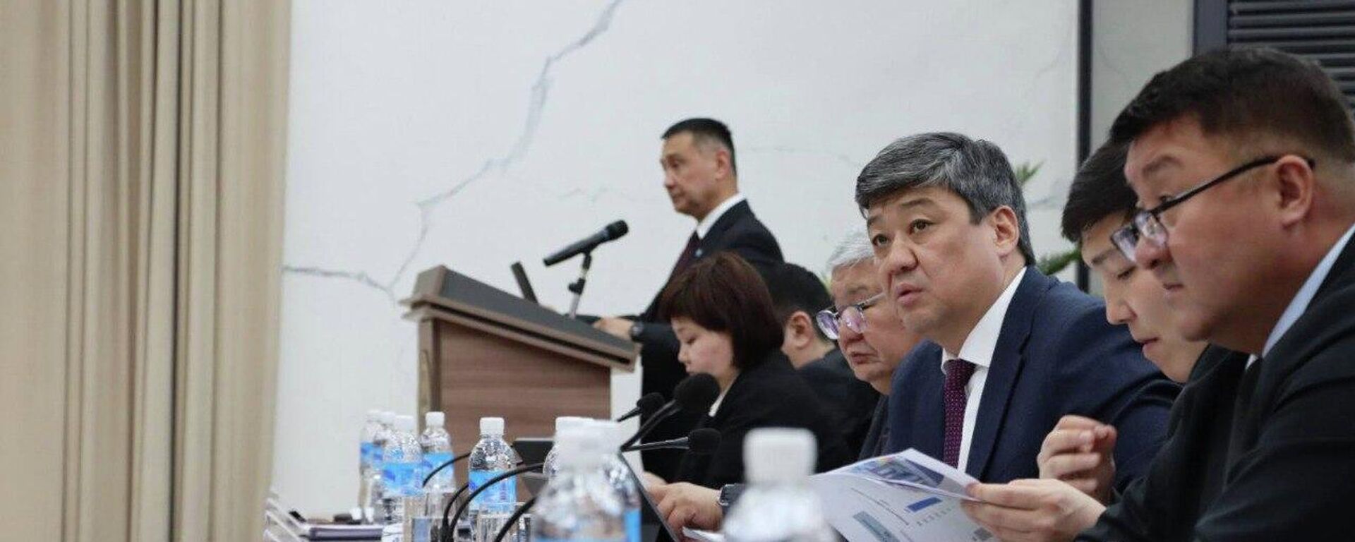 Замглавы кабмина Бакыт Торобаев принял участие в заседании коллегии Министерства энергетики по итогам деятельности ведомства за 2025 год - Sputnik Кыргызстан, 1920, 24.01.2026